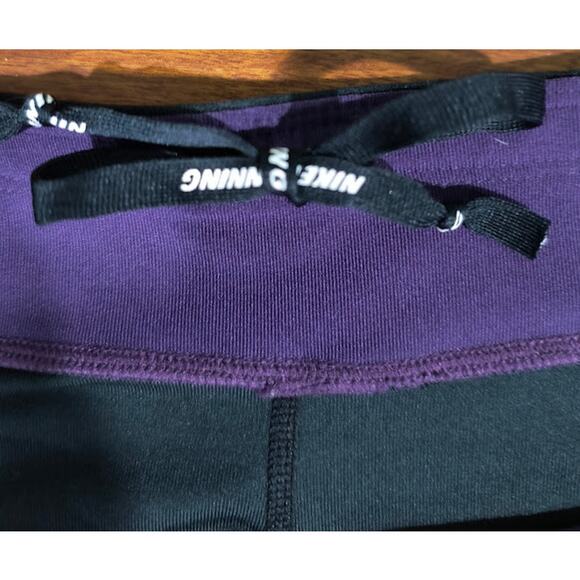 Nike Dri-Fit Black/Purple Workout Capri - Size M - Picture 5 of 6